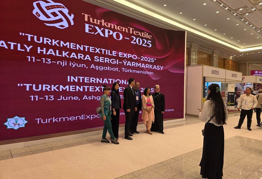 Sergi-ýarmarka öz işine başlady